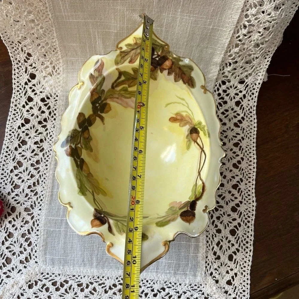 Vienna Austria Hand Painted Acorn Oak Leaf Footed Porcelain‎ Bowl Gold Trim 1897